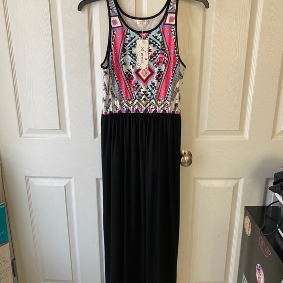 Sherosa Dresses & Skirts - Maxi dress